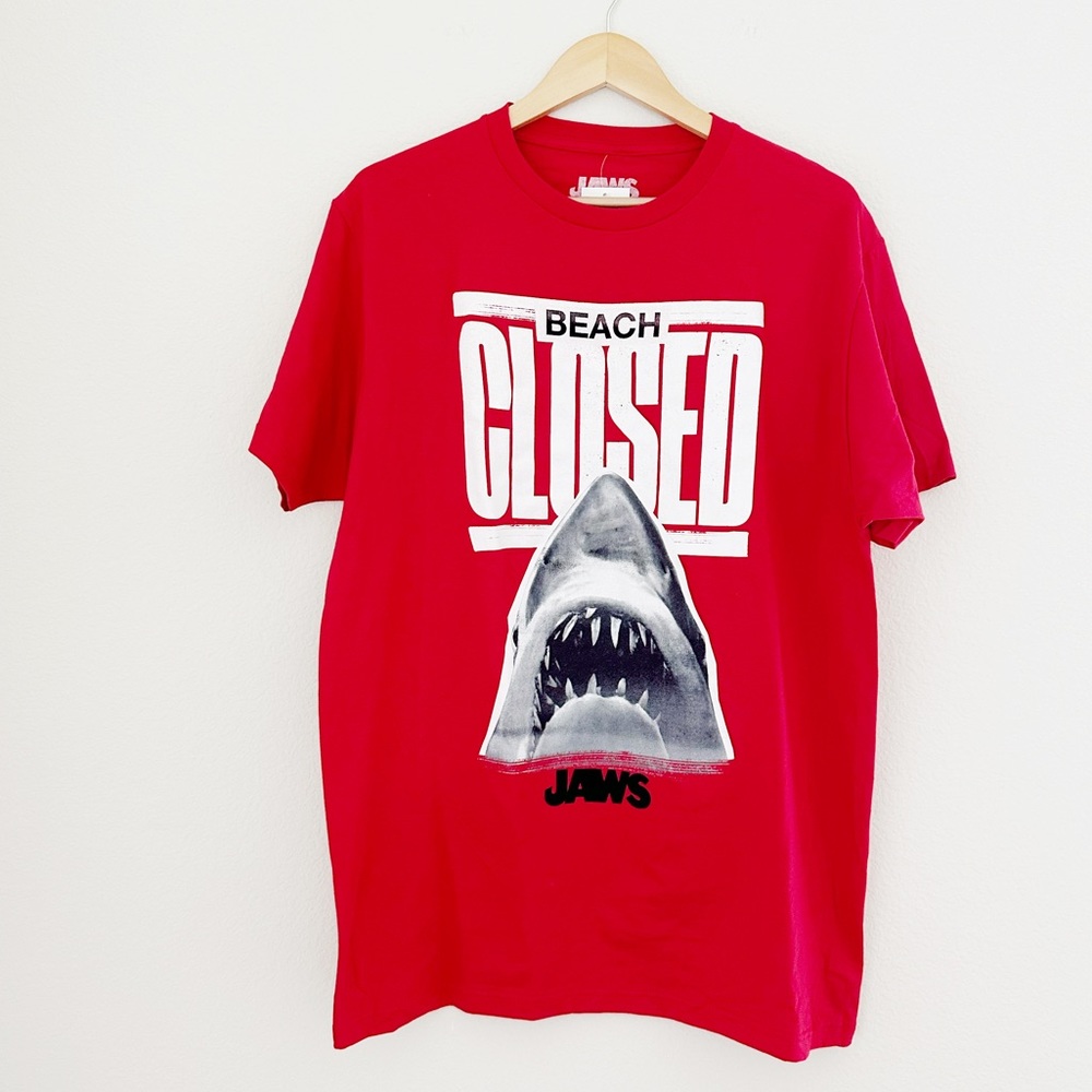 NEW Jaws “Beach Closed” Graphic Tee